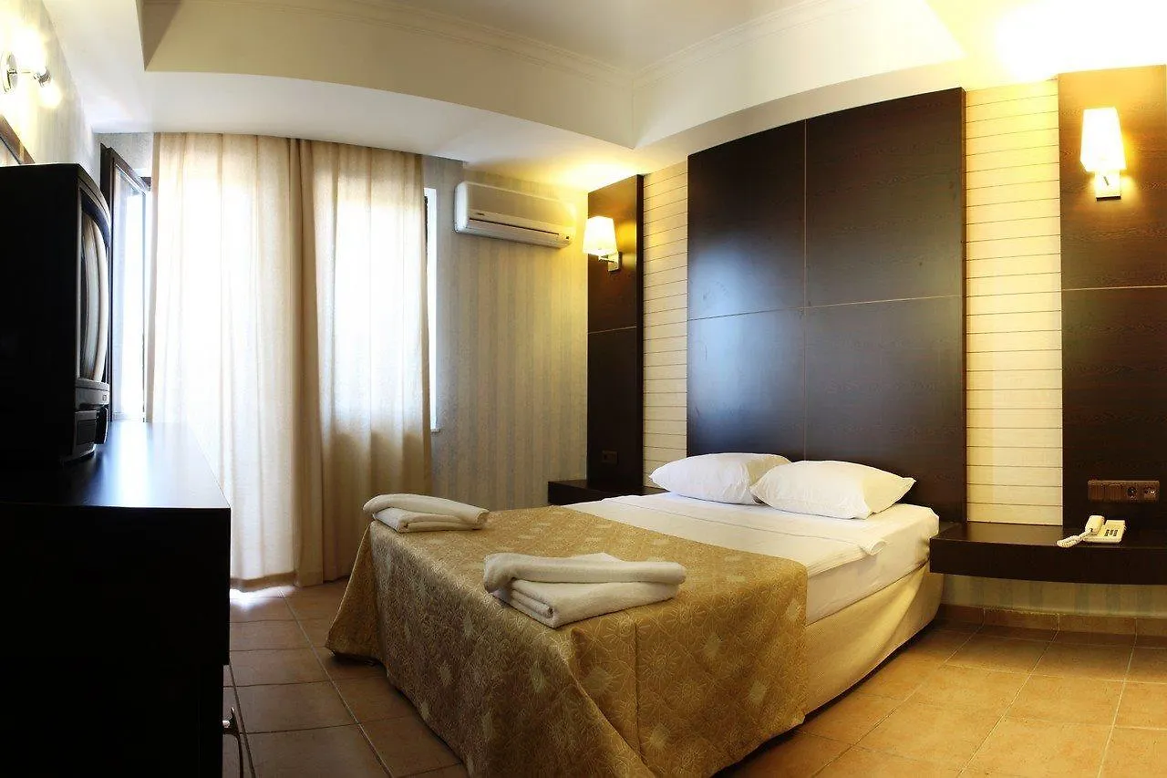 Faros Premium Beach Marmaris 5*,