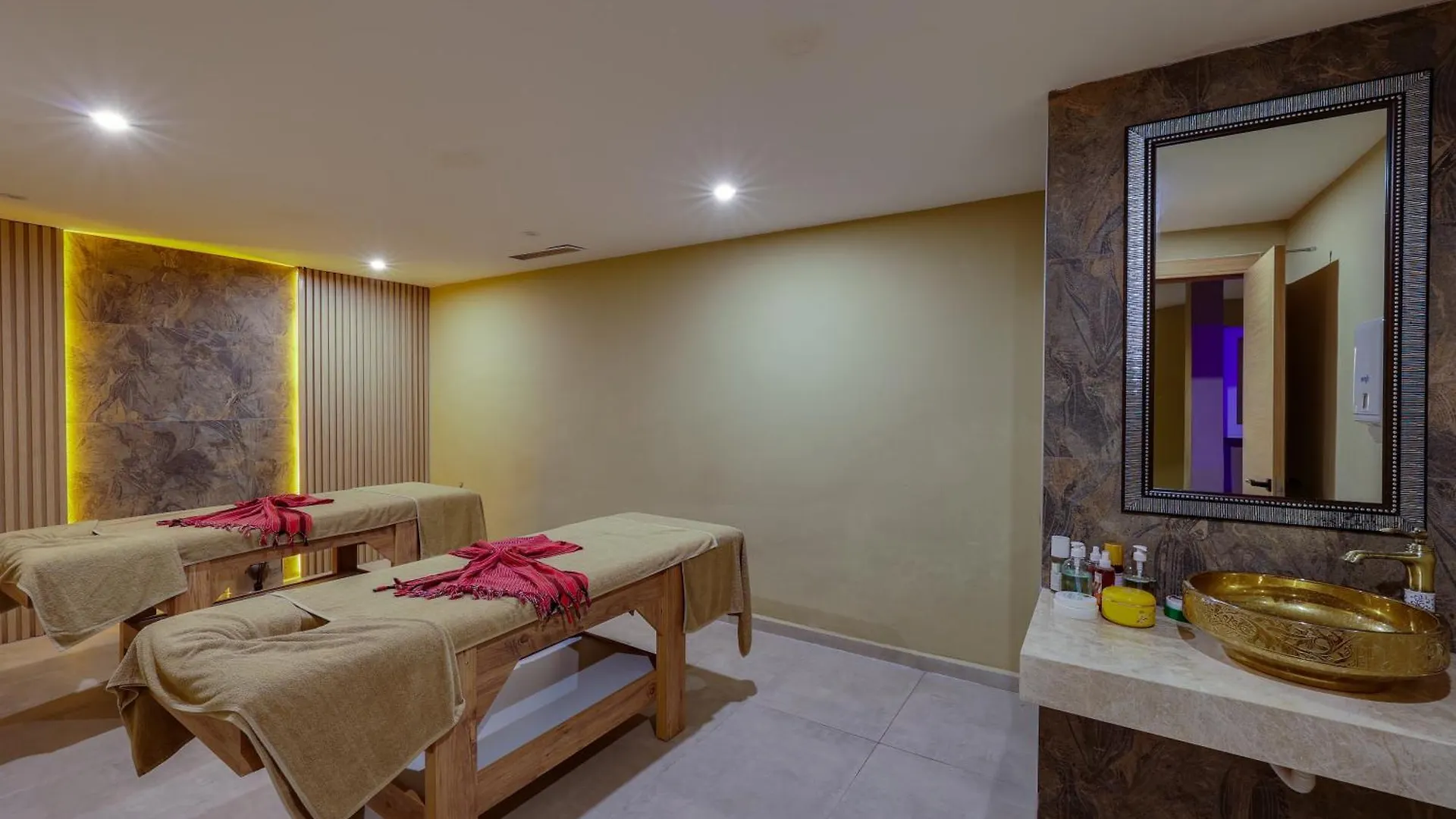 Faros Premium Beach Marmaris Hotel